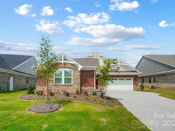 3847 Marchers Trace Dr, Mint Hill, NC 28227