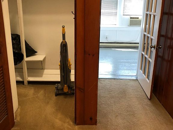 2nd image of 1117 N Franklin St APT 2