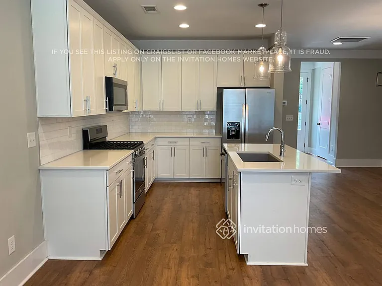 647 Vernon Ave #402 — Photo 5
