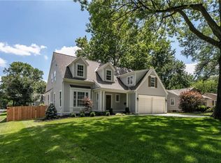 5101 W 70th St, Prairie Village, KS 66208