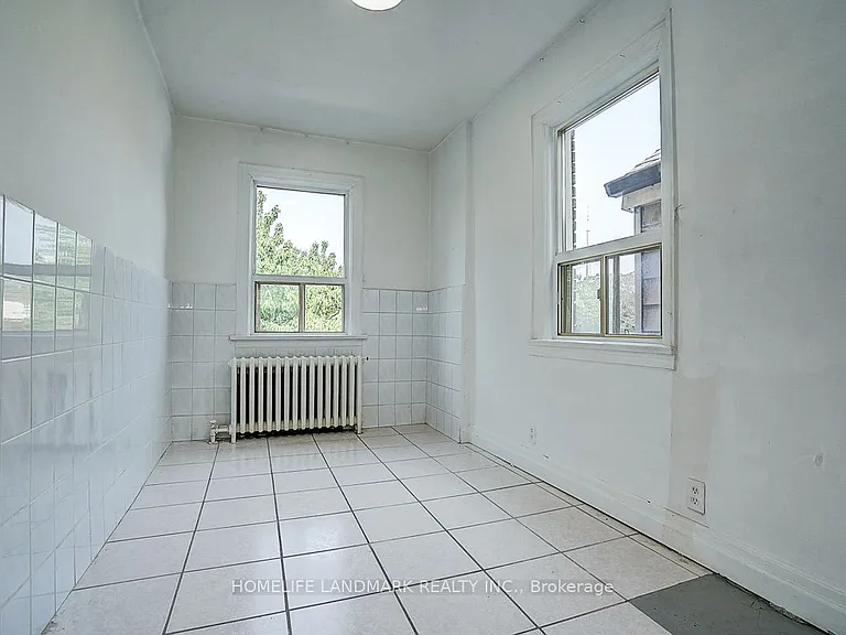 149 Euclid Ave #MAIN UPPER FLOOR — Photo 23