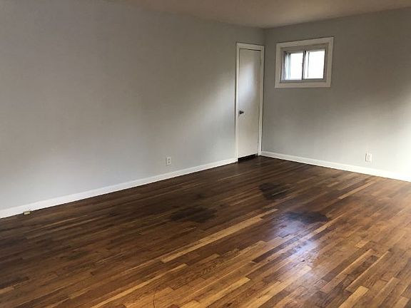 2nd image of 1318 Kenton Pl