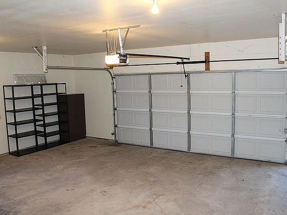 garage 26"x24