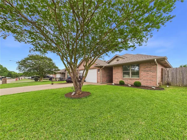 3504 Farah Dr, College Station, TX 77845