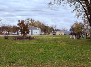 205 W Madison Ave, Casey, IL