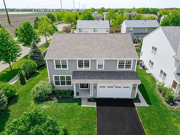 2nd image of 2901 Shetland Ln