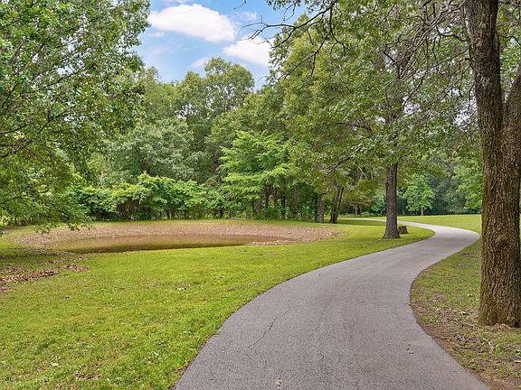 4th image of 9971 E Farm Road 104