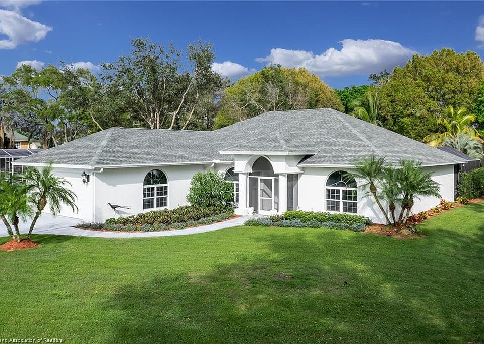 1st image of 47 Meadowlake Cir S