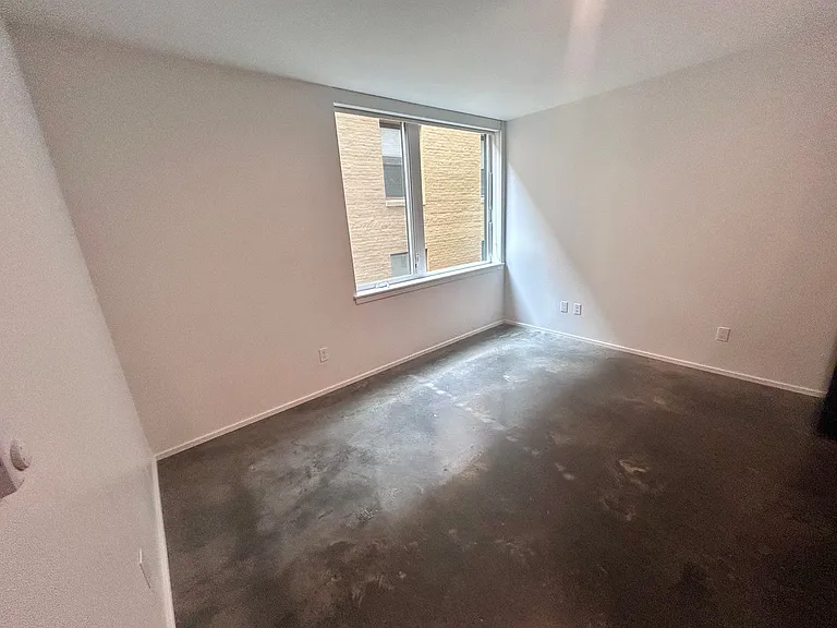 Summit Flats — Photo 13