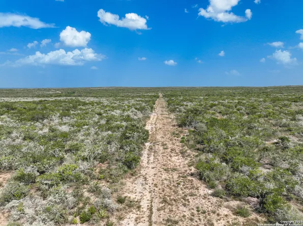000 CR 321, San Diego, TX 78384