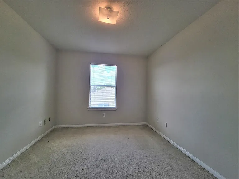 16302 Sitella Ct — Photo 10