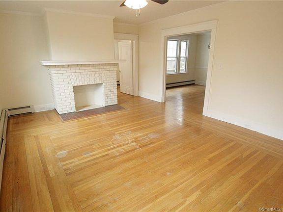 5th image of 332 W Rock Ave #1