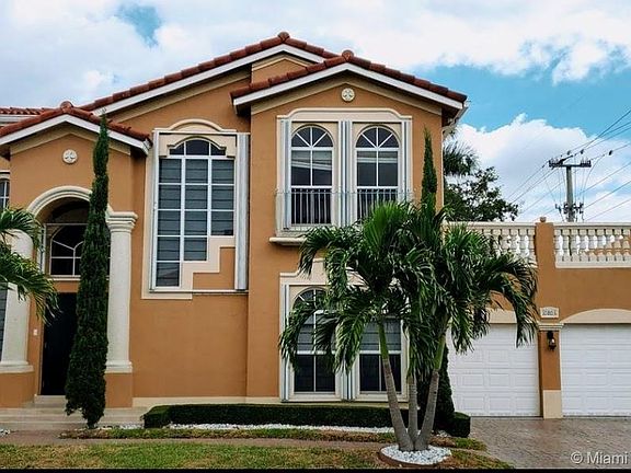 2nd image of 10803 NW 51st Trl