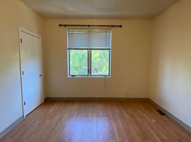 1508 W Montgomery Ave, Philadelphia, PA