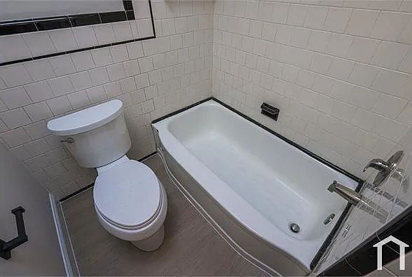 6426 Odonnell St — Photo 12