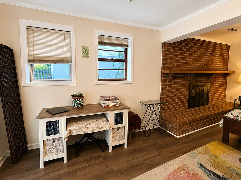 1204 Preston Ave — Photo 13