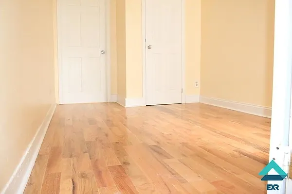 Rented by EXR | media 23