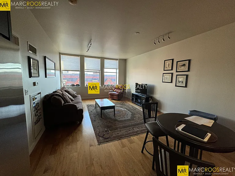 285 Columbus Ave — Photo 6