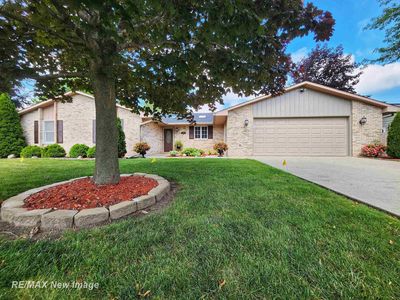 4740 Foxcroft Dr, Bay City, MI, 48706