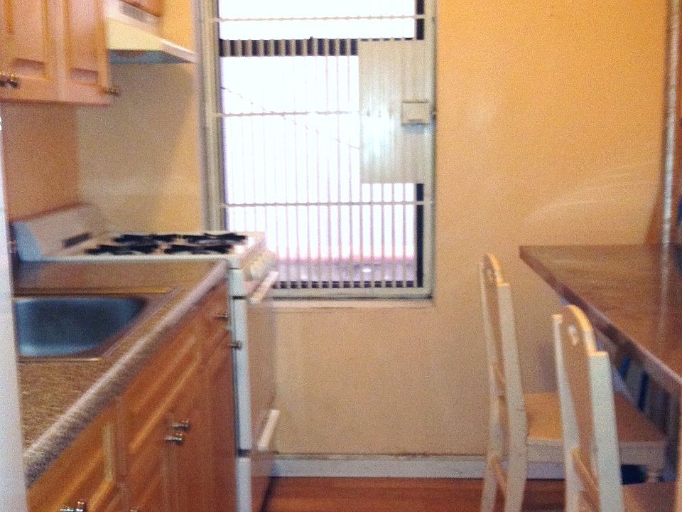 2nd image of 431 W 121st St APT C
