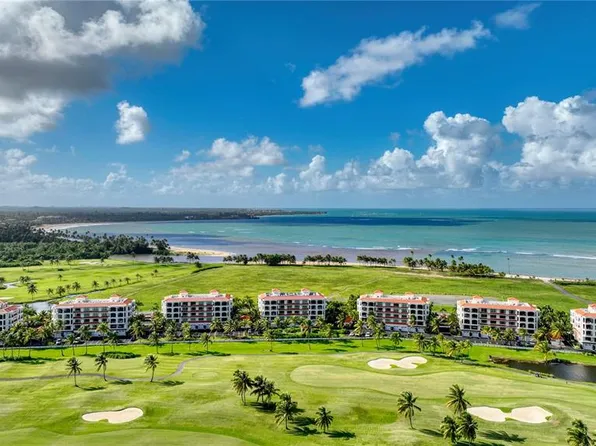 406 Coco Beach Blvd #402D, Rio Grande, PR 00745