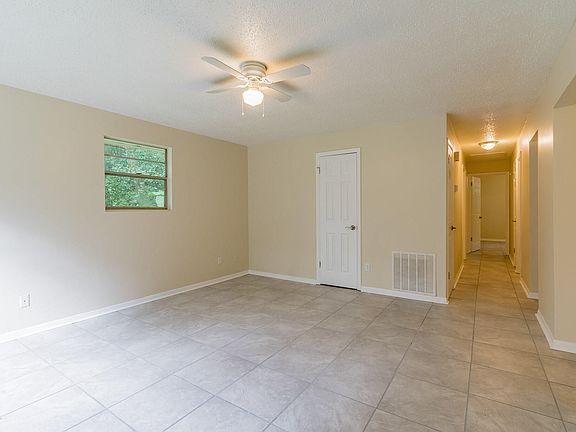 2nd image of 1724 Julia St
