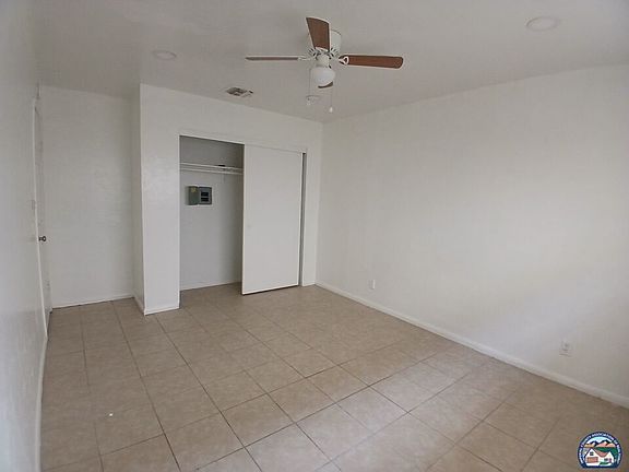 4th image of 162 W Alamo St #B