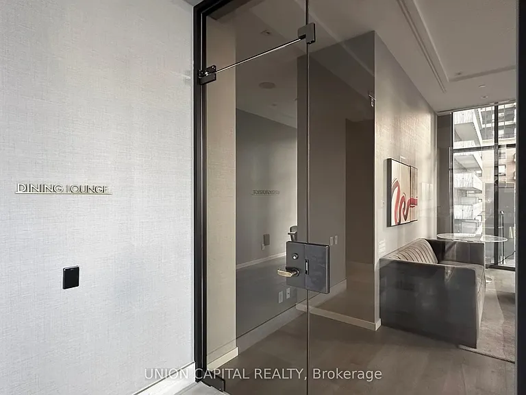 50 Charles St E #1112 — Photo 13
