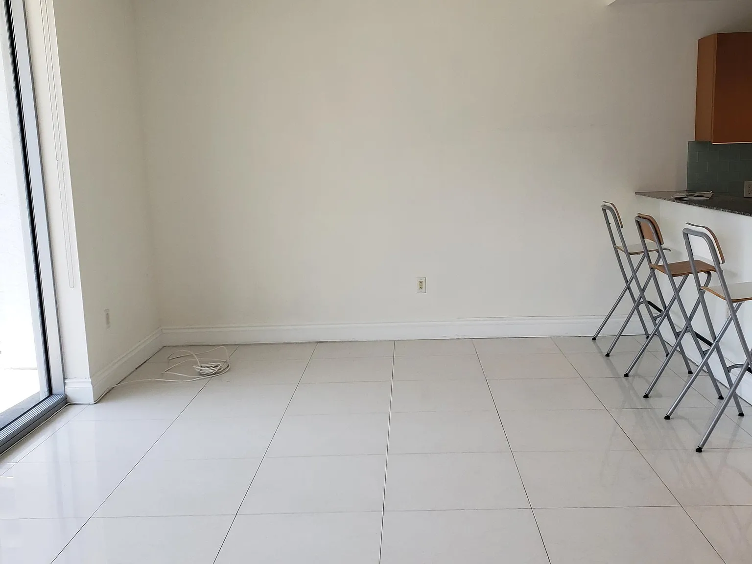 Studio, 551 sqft, $2,400 — Photo 4