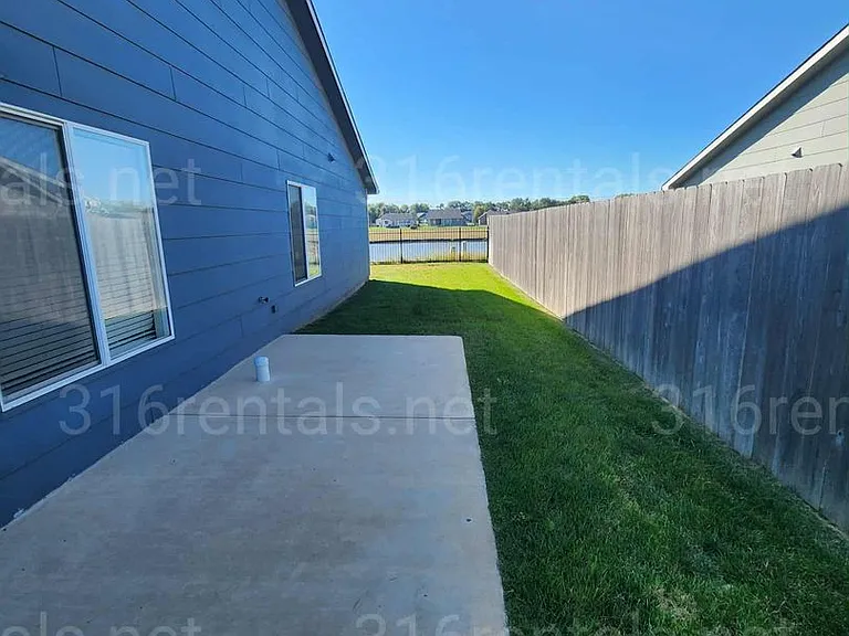 1813 E 69th Ct N — Photo 11