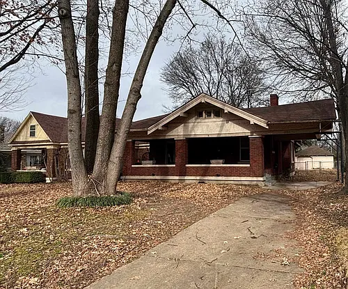 1980 Snowden Ave Photo 1