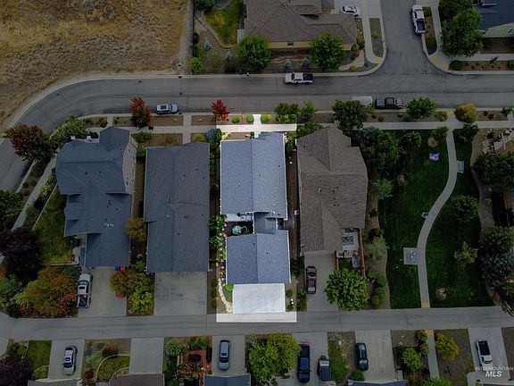 3rd image of 5952 W Rowan St