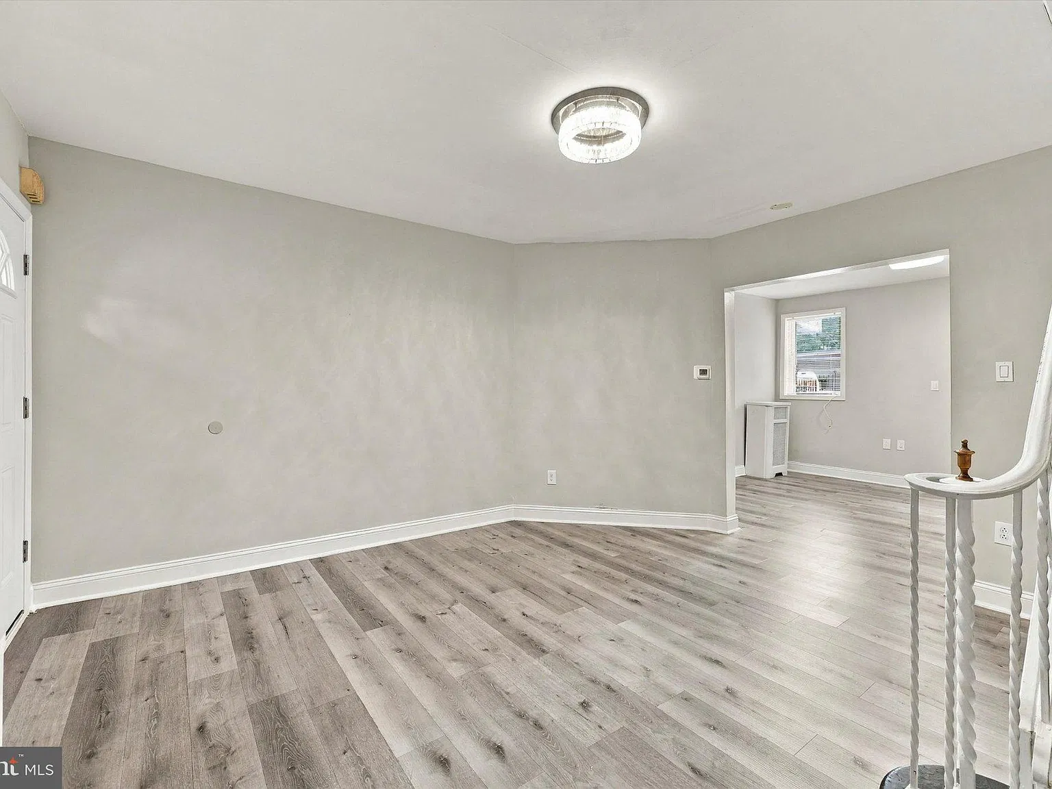 3 bed, 1.0 bath, 11 sqft, $1,895 — Photo 2