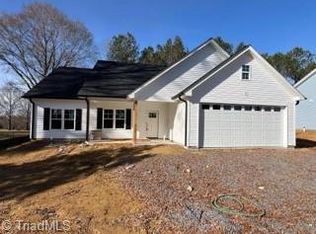 616 Carolina Ave, Yadkinville, NC 27055