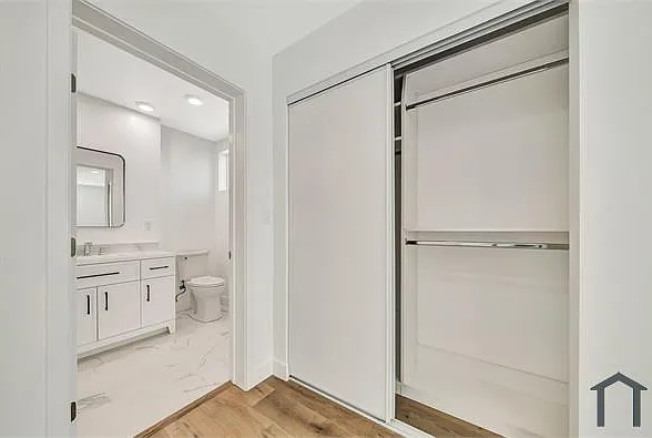 1584 W 37th St #1 — Photo 11