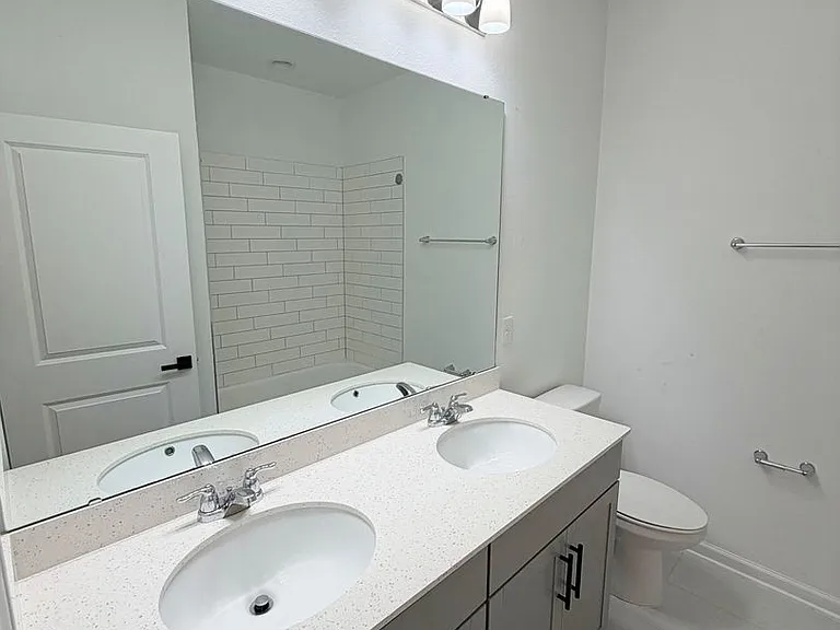 716 Cherry Elm Dr — Photo 14