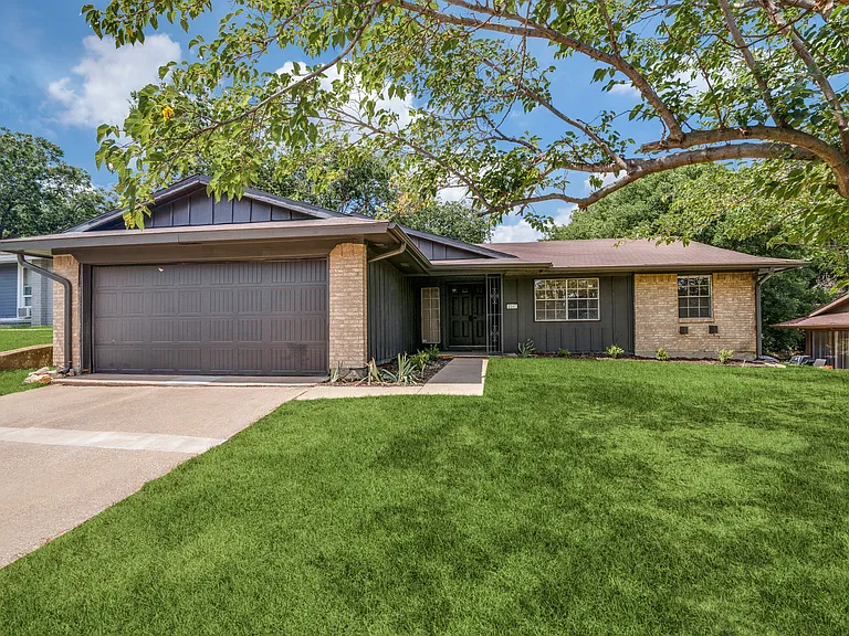 1107 Terrace Trl — Photo 13