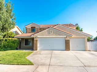2846 W Lumber St, Lancaster, CA 93536