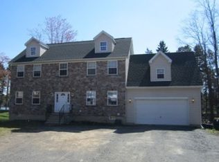 1 Summit Dr, Mount Pocono, PA 18344