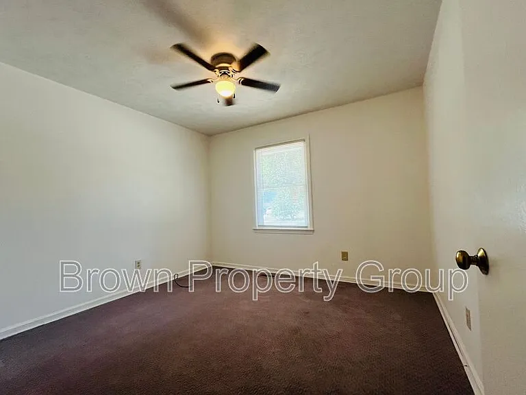 6901 Woodmark Dr — Photo 10