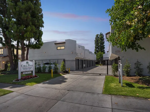 Coral Pines Apartments