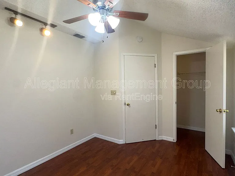 616 Massachusetts Ave #A — Photo 6