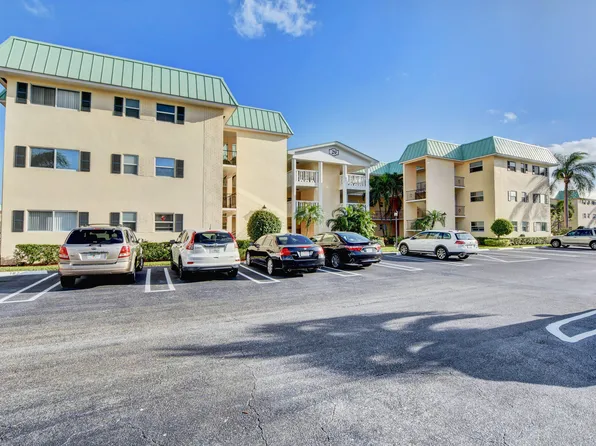 29 COLONIAL CLUB Drive #202, Boynton Beach, FL 33435