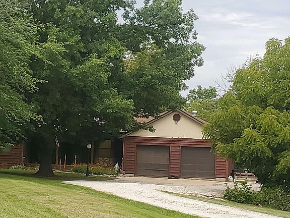 2nd image of 209 Timber Ridge Ct