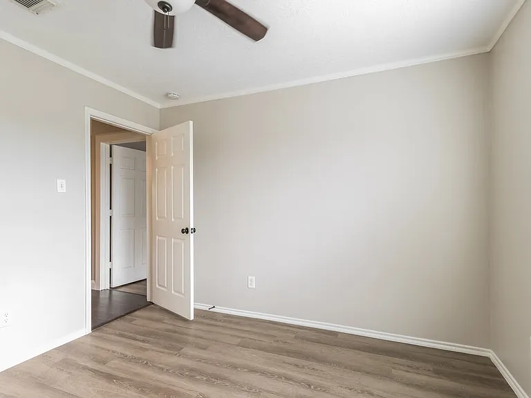 18400 Sunrise Pines Dr — Photo 14