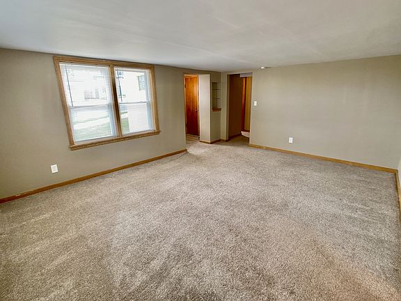 3rd image of 221 E Main St