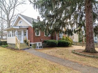 32 Harvard St, Natick, MA 01760