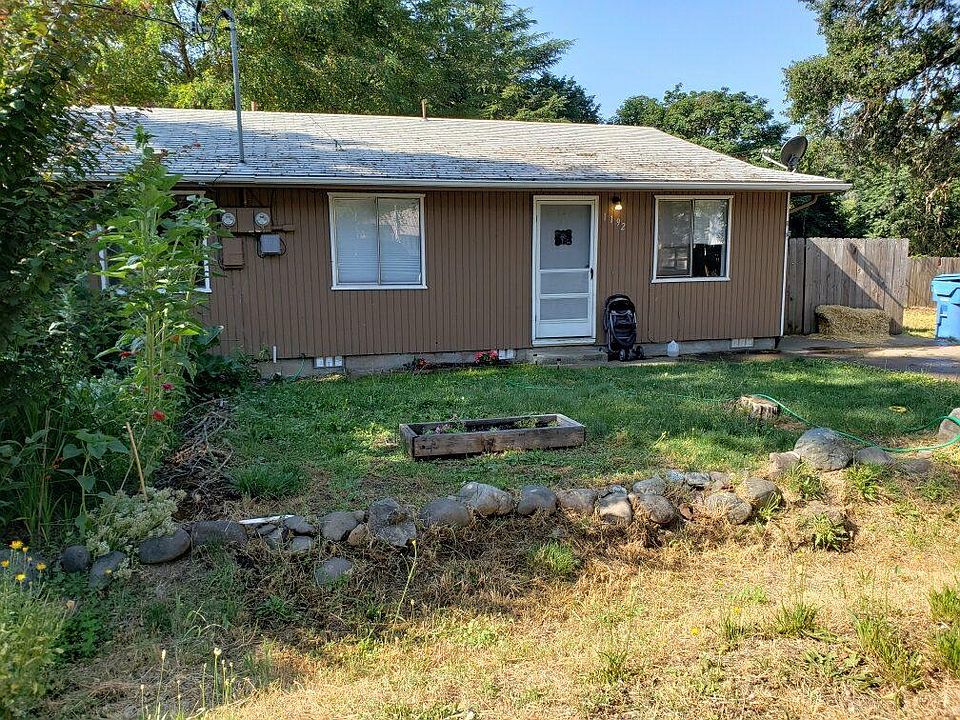 2nd image of 1190-1192 4th Ave