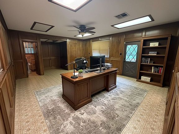 4th image of 11504 Orbit Rd