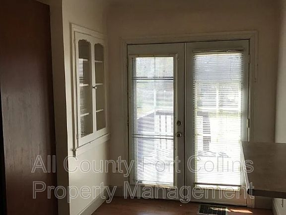 4th image of 1405 15th Ave